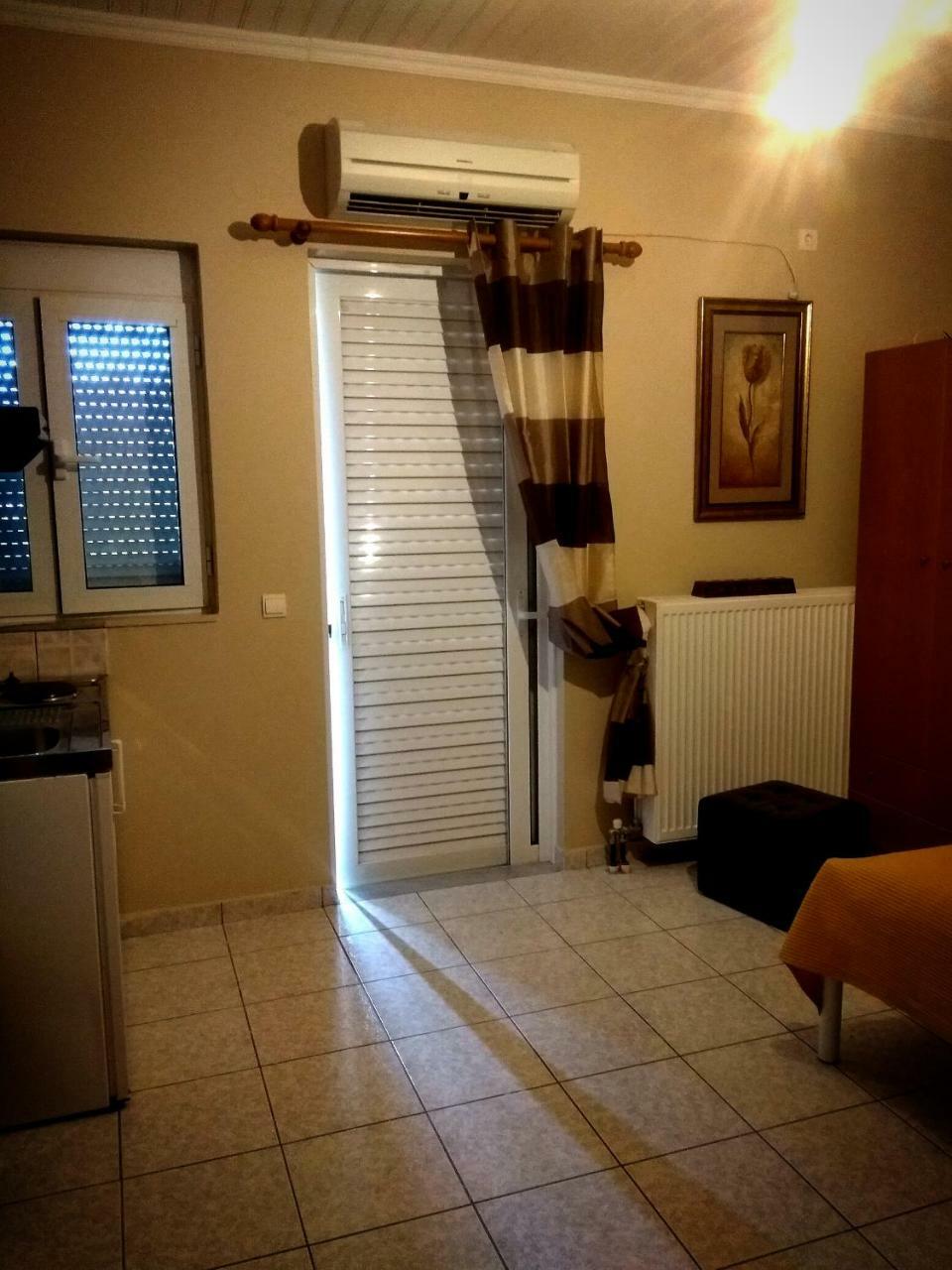 Tommy"S Rooms Lefkada City Exterior foto